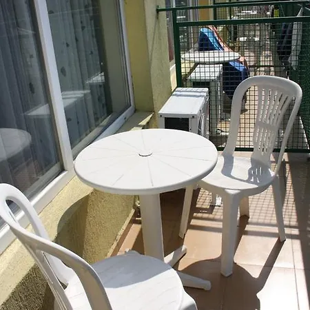 Sunny Varshava Szálloda Aranyhomok