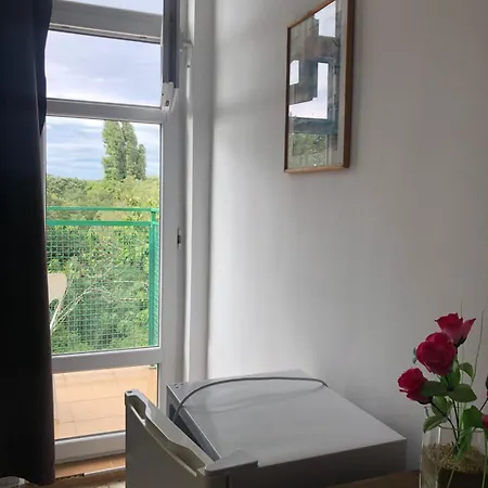 Hotel Sunny Varshava 3*