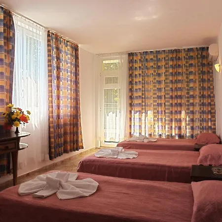 Sunny Varshava Hotel 3*