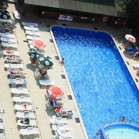 Sunny Varshava Golden Sands