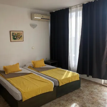 Hotel Sunny Varshava